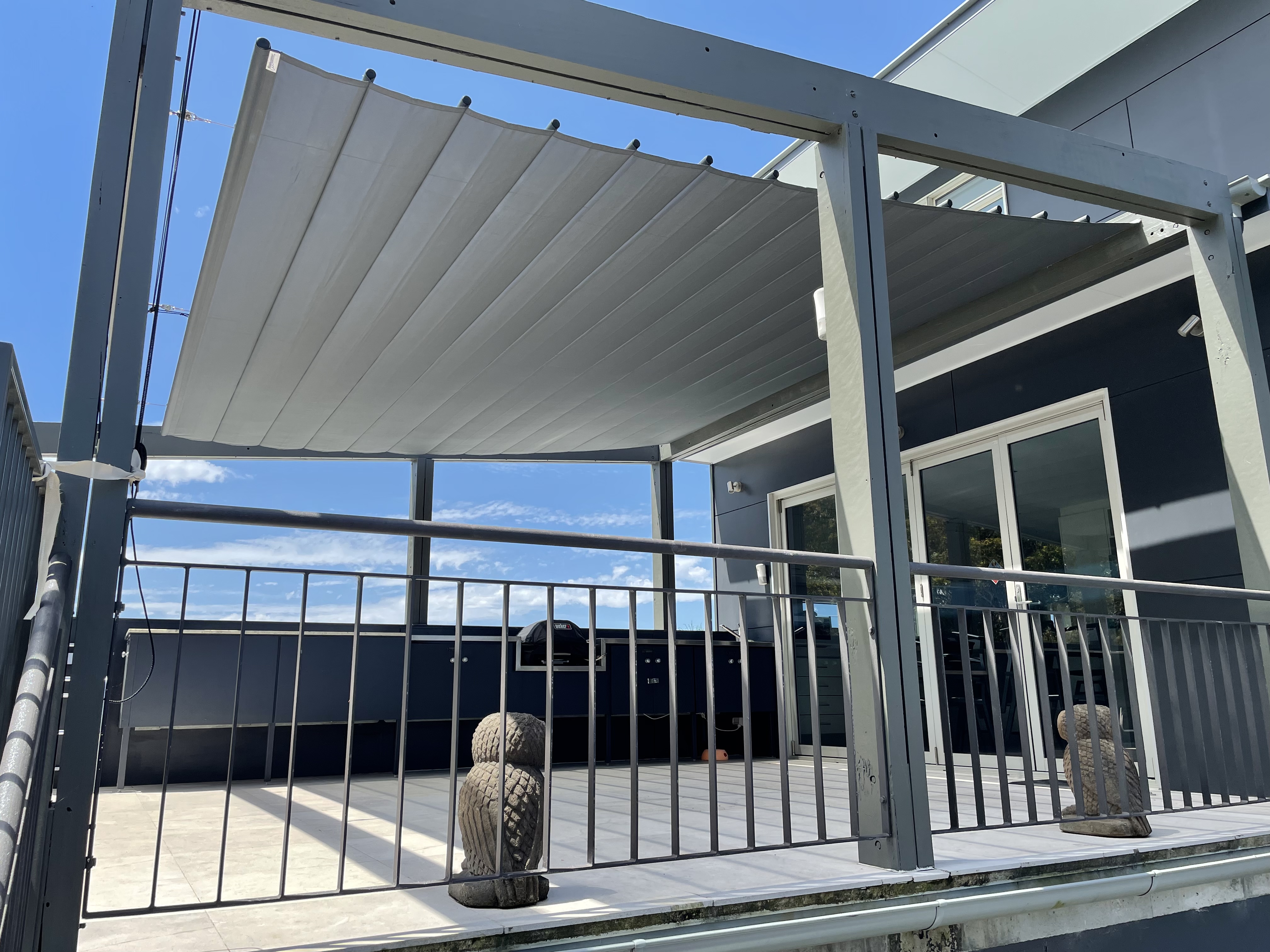 Shaderunner Retractable Awnings